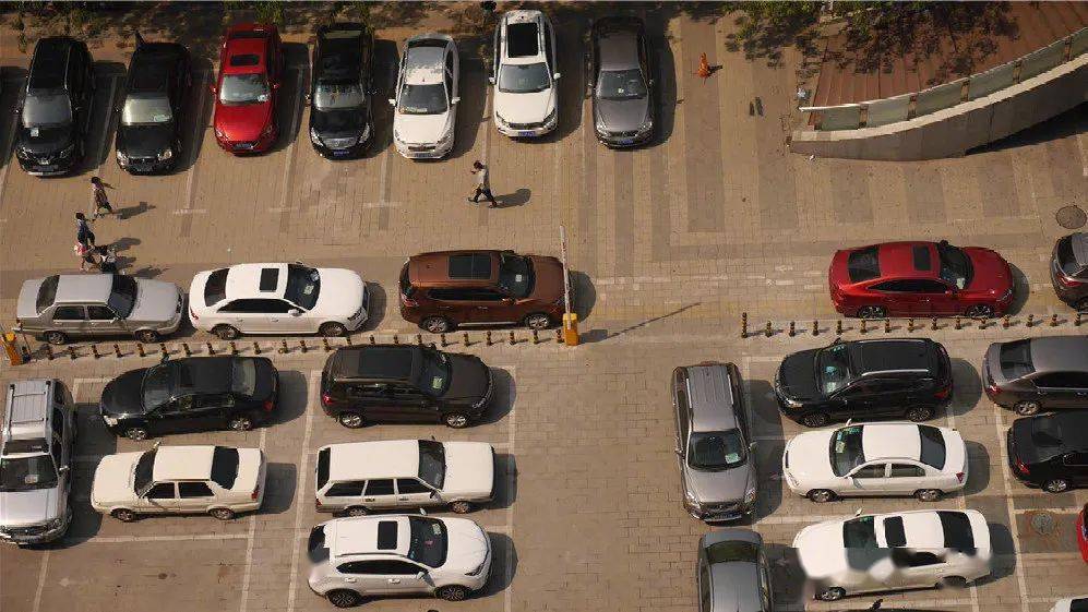 大量增加免费、错时停车泊位 石家庄市全面加强停车场规范管理